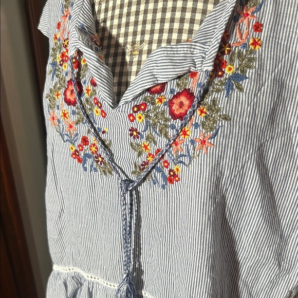 Sonoma Blue and White Embroidered Blouse - Picture 2 of 4